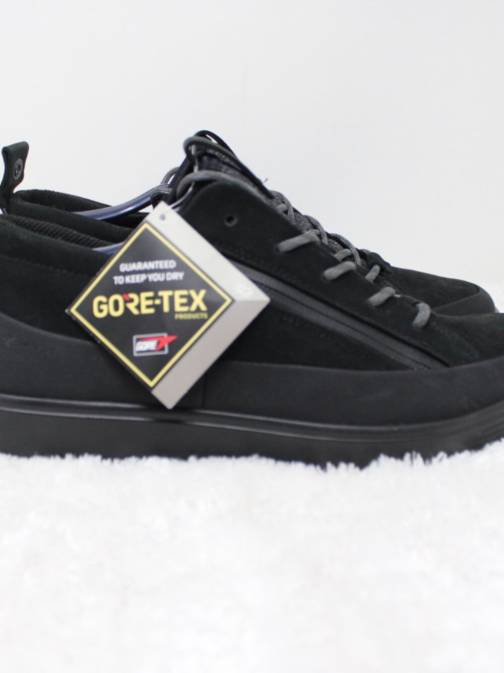 ECCO Shoes NWT Womens 11-11.5 EU 42 Black Soft 7 Tred Zip Gore-tex Waterproof